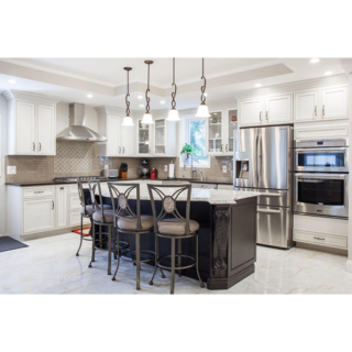J&K Cabinetry H9 – Pearl Maple Glazed