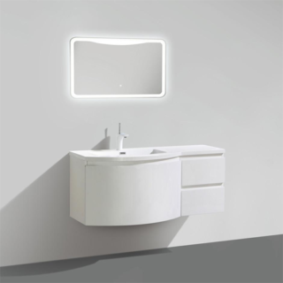 32 In. LED Light Mirror